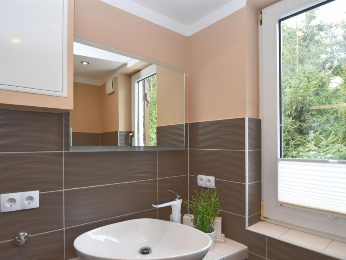 Apartment With Private Terrace Friedrichshohe  Zewnętrze zdjęcie